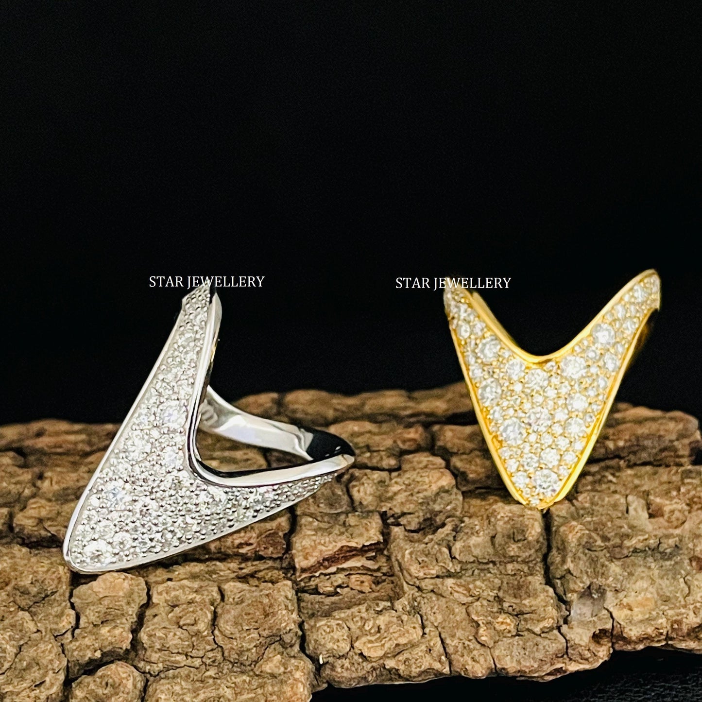 CVD Diamond Boomerang Vanki Gold Ring