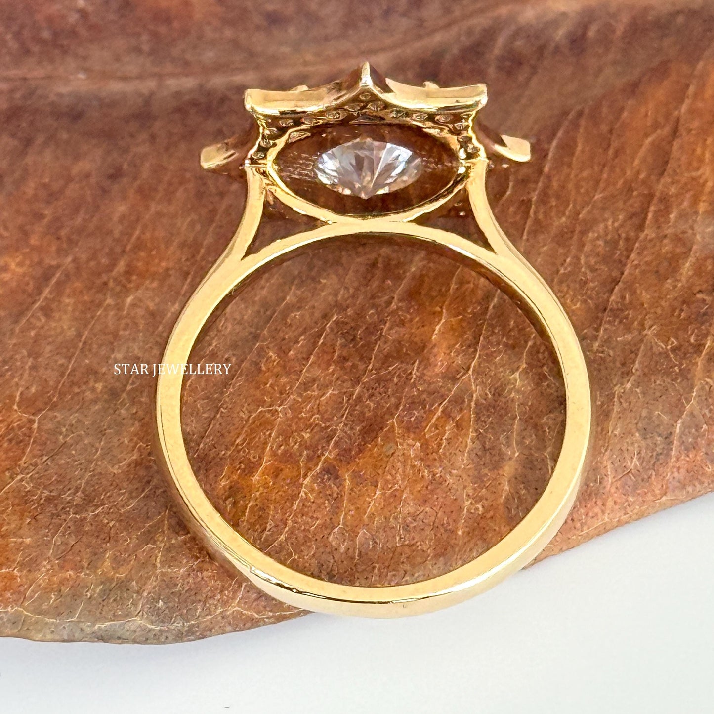 VVS Moissanite Solitaire Diamond Halo Ring