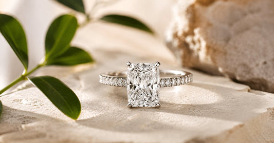 IGI certified lab grown diamond engagement ring - ethical and sustainable choice