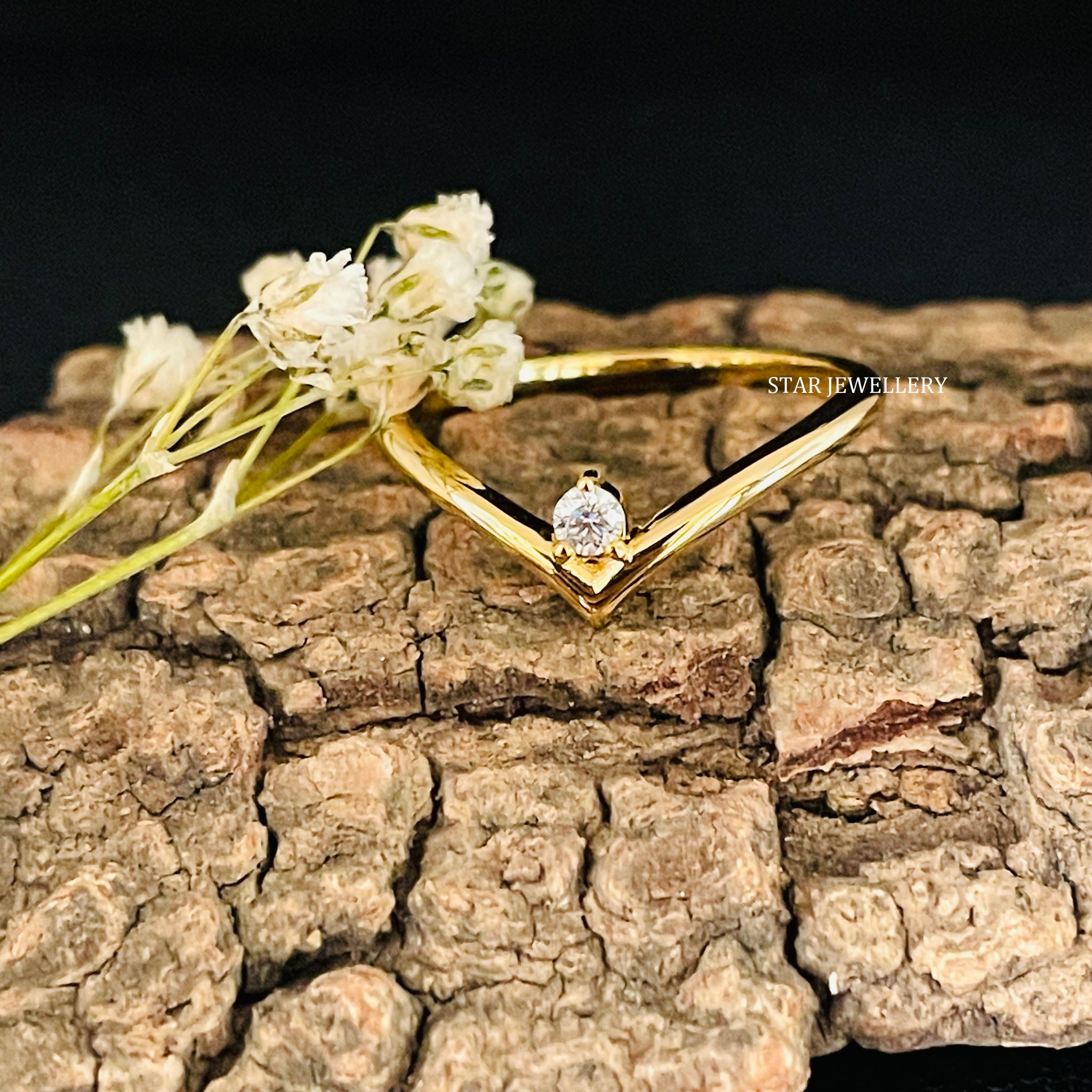 Natural Diamond Mono Stone Deep V Ring