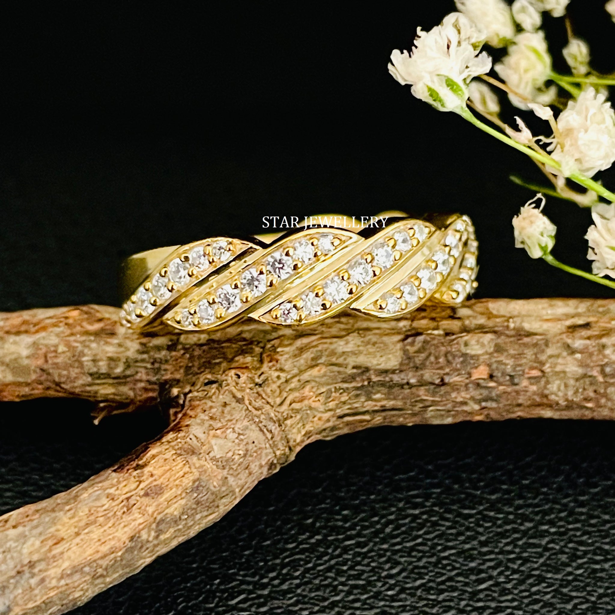 Curved Shape Natural Diamond Matching Ring