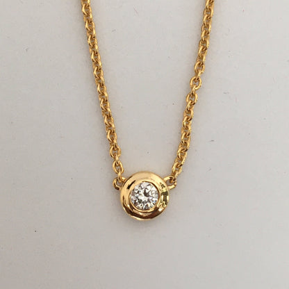 Bezel Setting Solitaire Minimalist Necklace