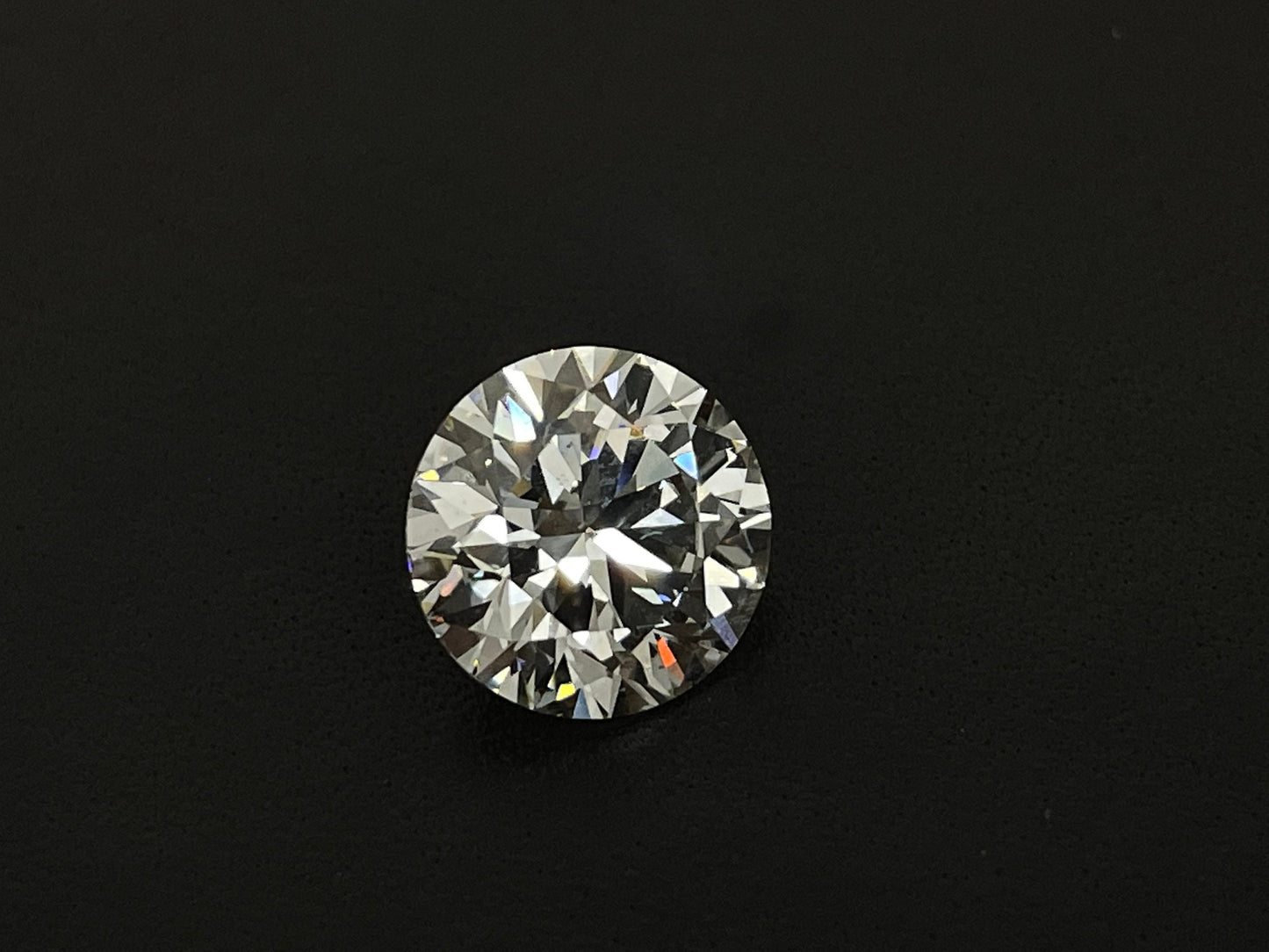 3.00 Ct Brilliant Round Cut E / VS IGI Lab Grown Diamond