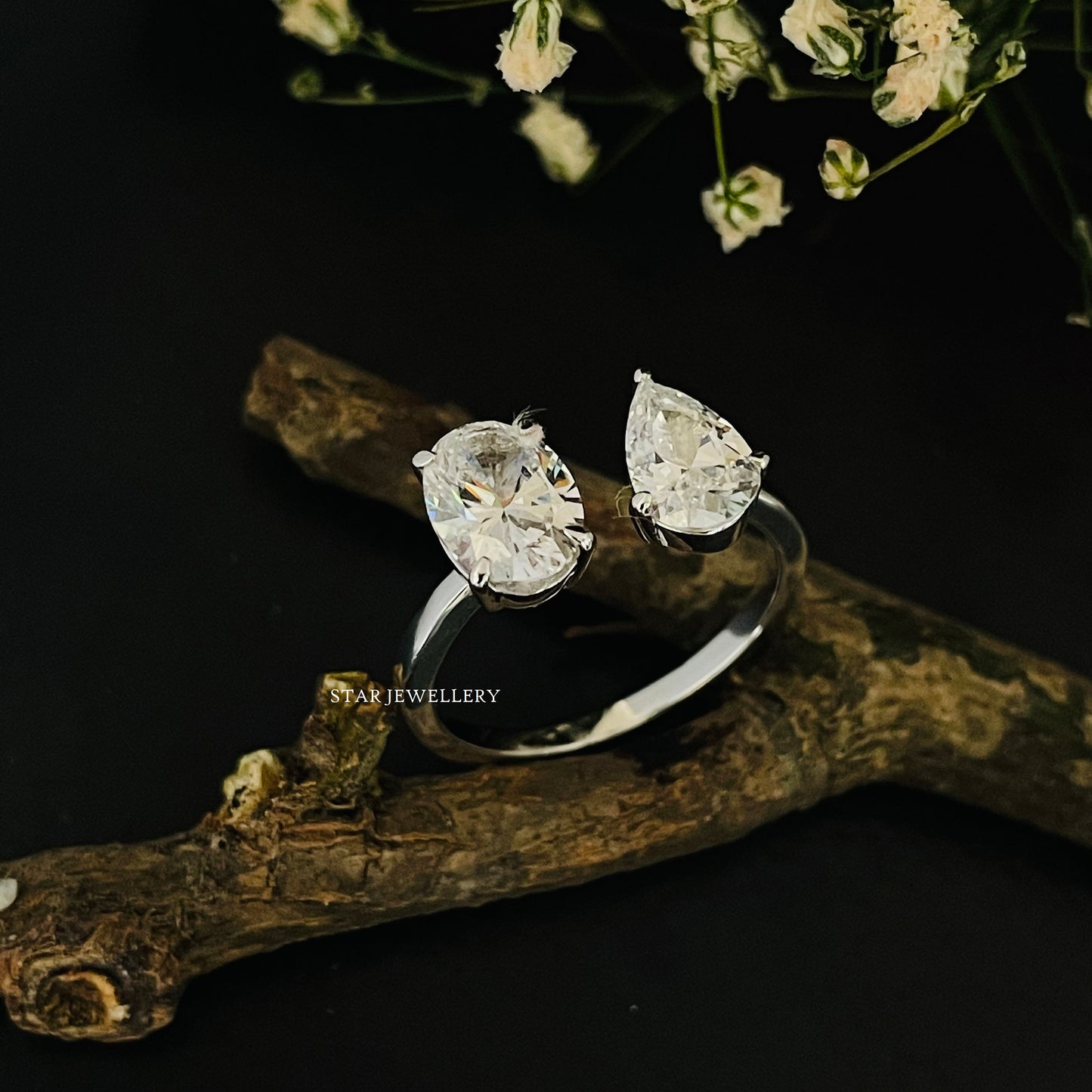 Toi Et Moi Pear Cut and Oval Cut Lab Grown Diamond Engagement Ring