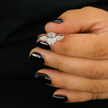 1.00 Ct Colorless Oval Cut Moissanite Engagement Ring