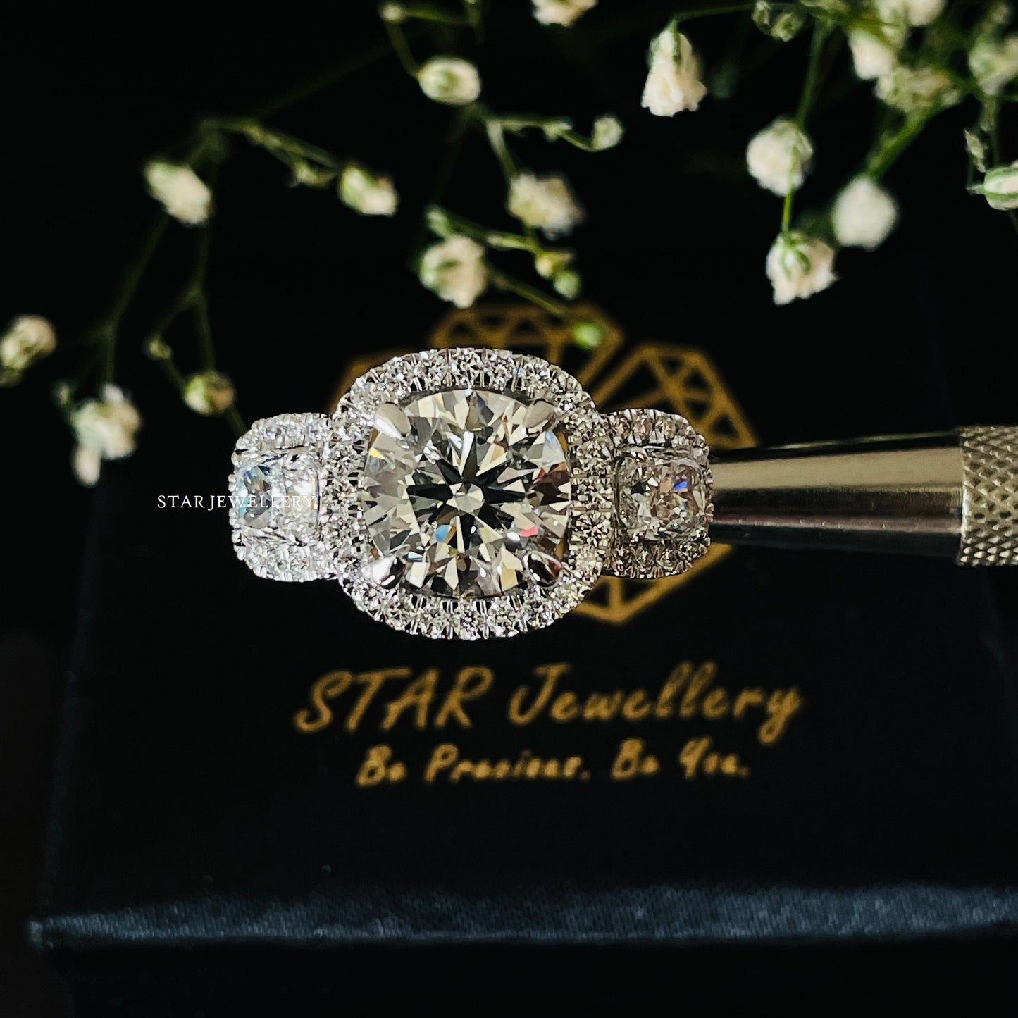 Brilliant Round Cut Three Stone Moissanite Engagement Ring