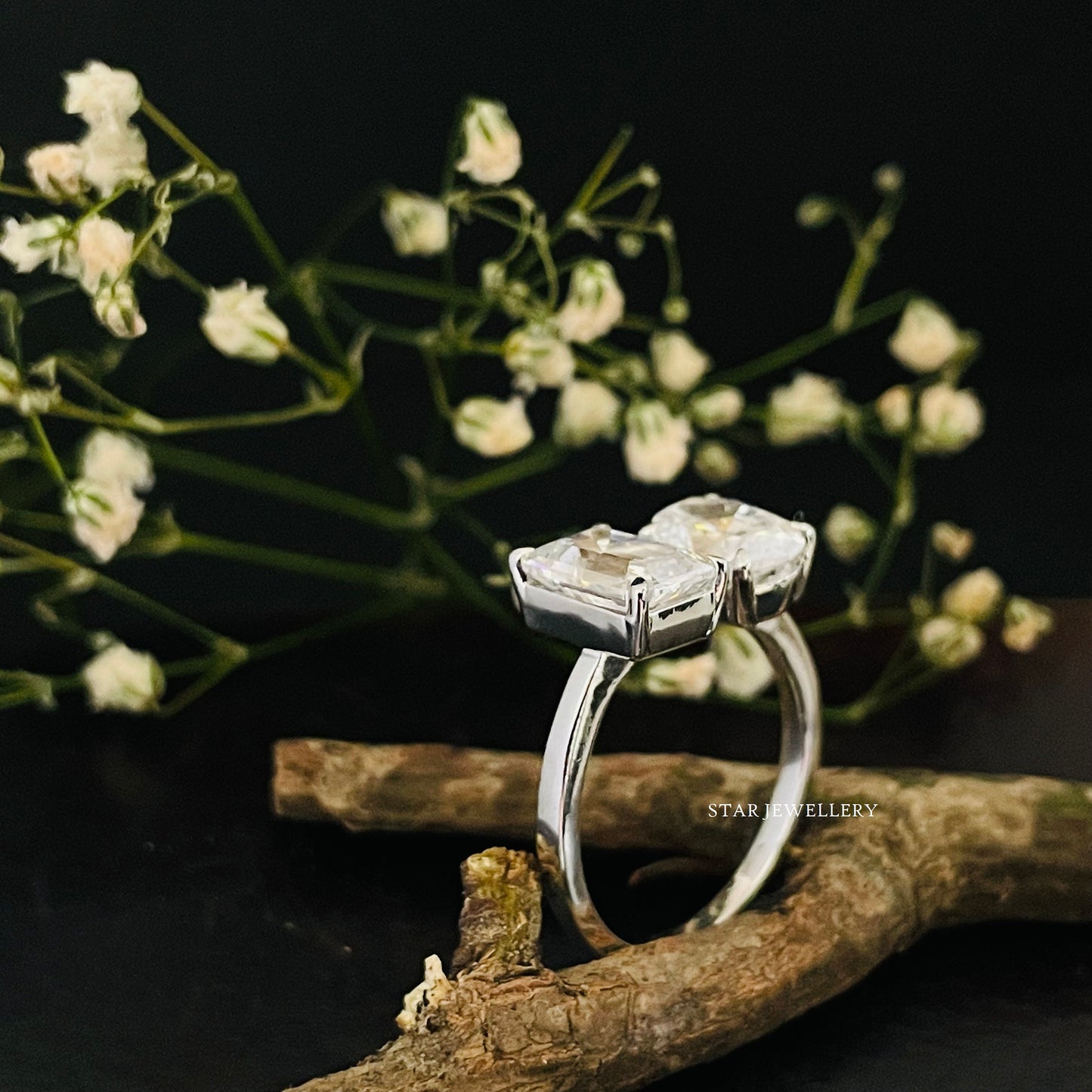 Colorless Oval Cut and Emerald Cut Toi Et Moi Moissanite Ring