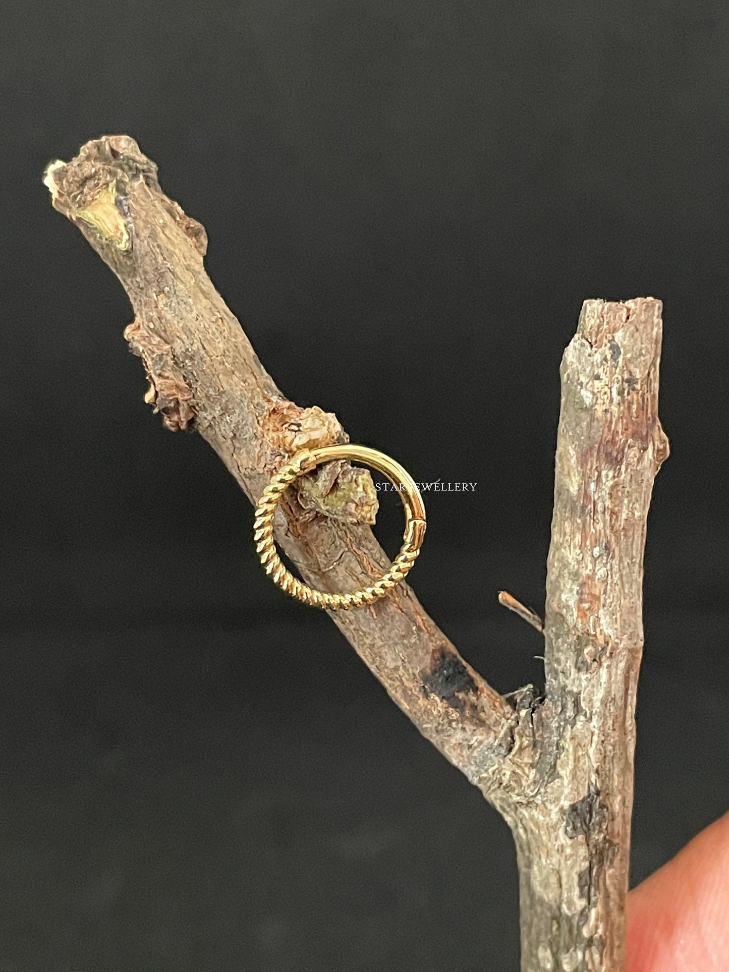 14K Solid Gold Daith Clicker