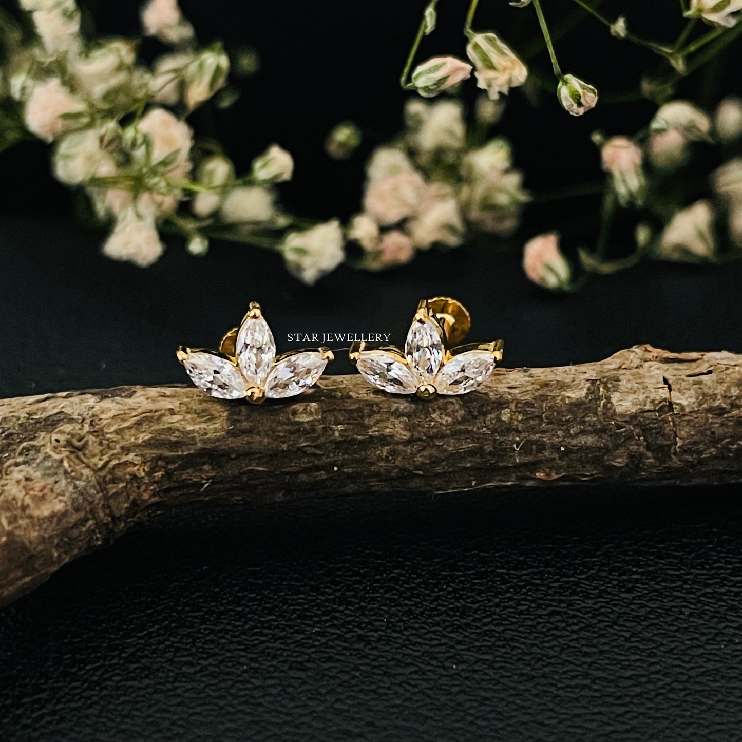 14K Solid Gold Leaf Stud Diamond Piercing