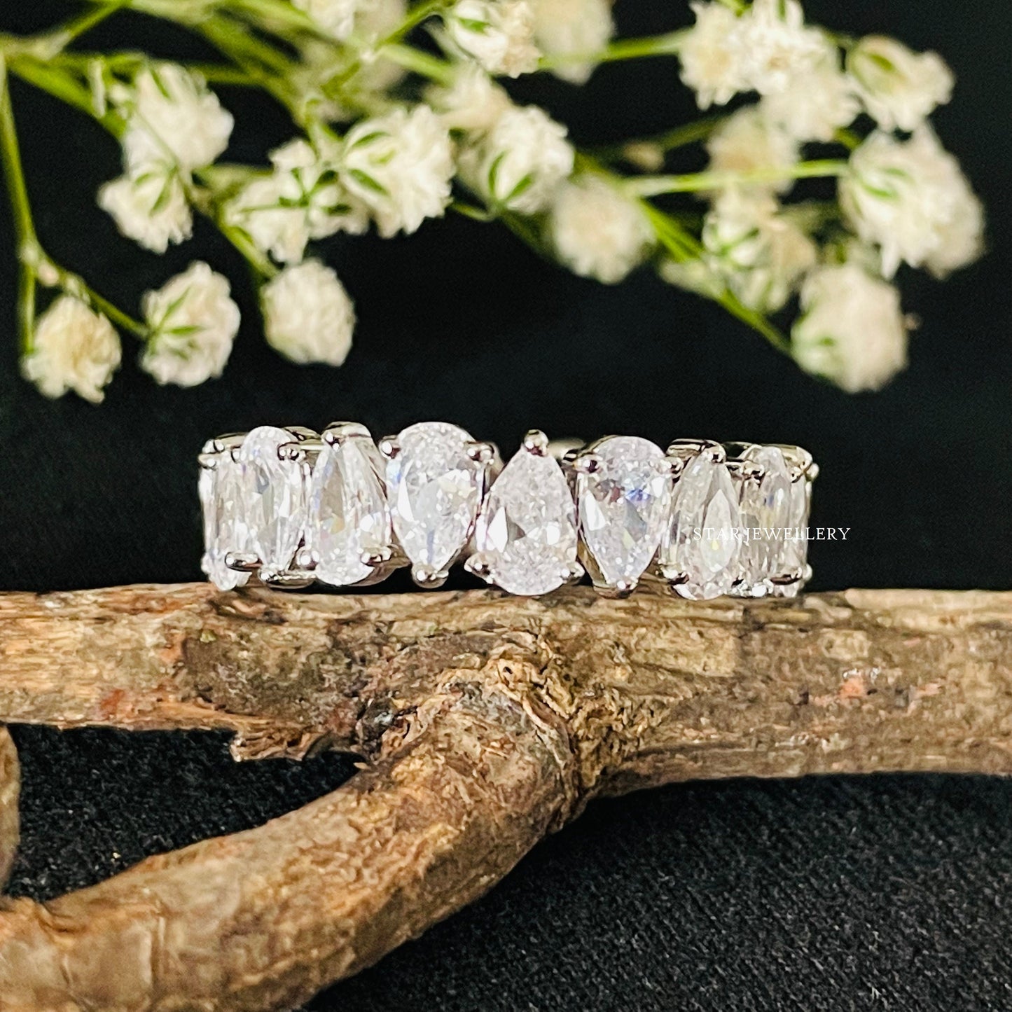 14K Solid Gold Pear Moissanite Matching Band for her
