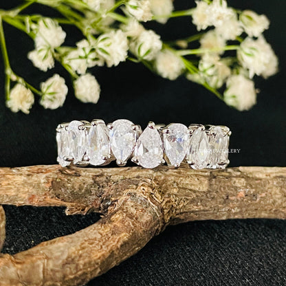 14K Solid Gold Pear Moissanite Matching Band for her