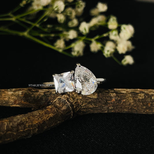 Solid Gold Toi Et Moi Princess Cut & Pear Cut Moissanite Ring