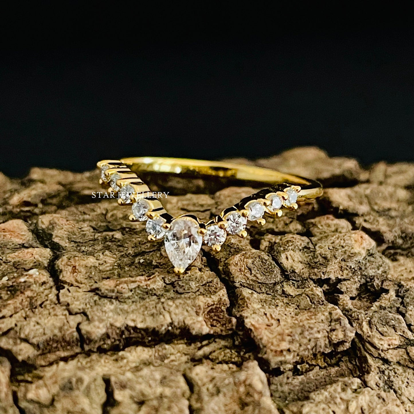 Colorless Moissanite Matching V Band Ring for Engagement Ring