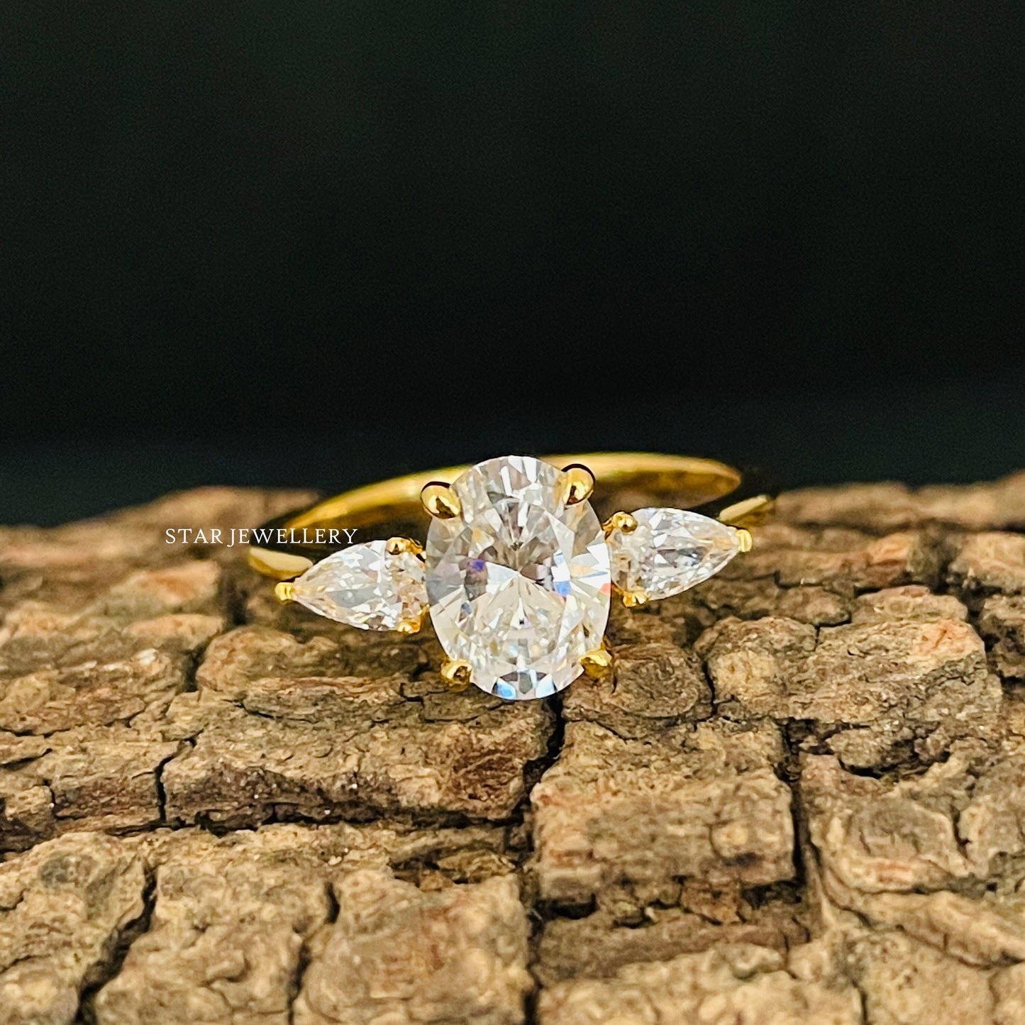 1.00 Ct Colorless Oval Cut Moissanite Engagement Ring