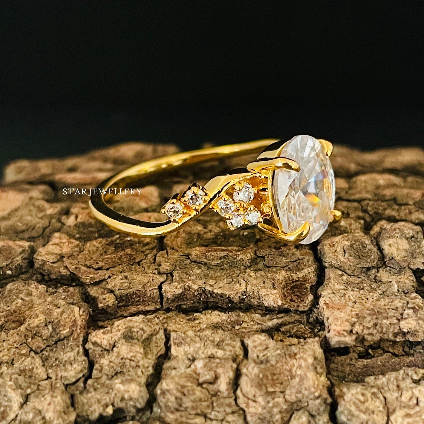 2.00 Ct Oval Cut IGI Certified Lab Grown Diamond Engagement Ring
