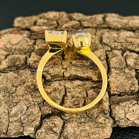 Colorless Oval Cut and Emerald Cut Toi Et Moi Moissanite Ring