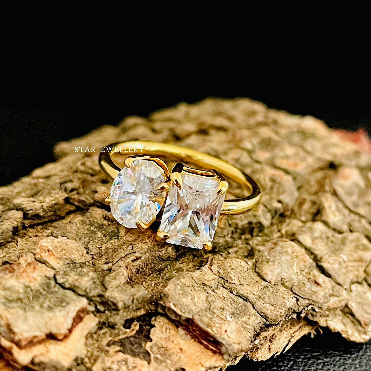 14K Solid Gold Colorless Oval & Radiant Cut Toi Et Moi Engagement Ring