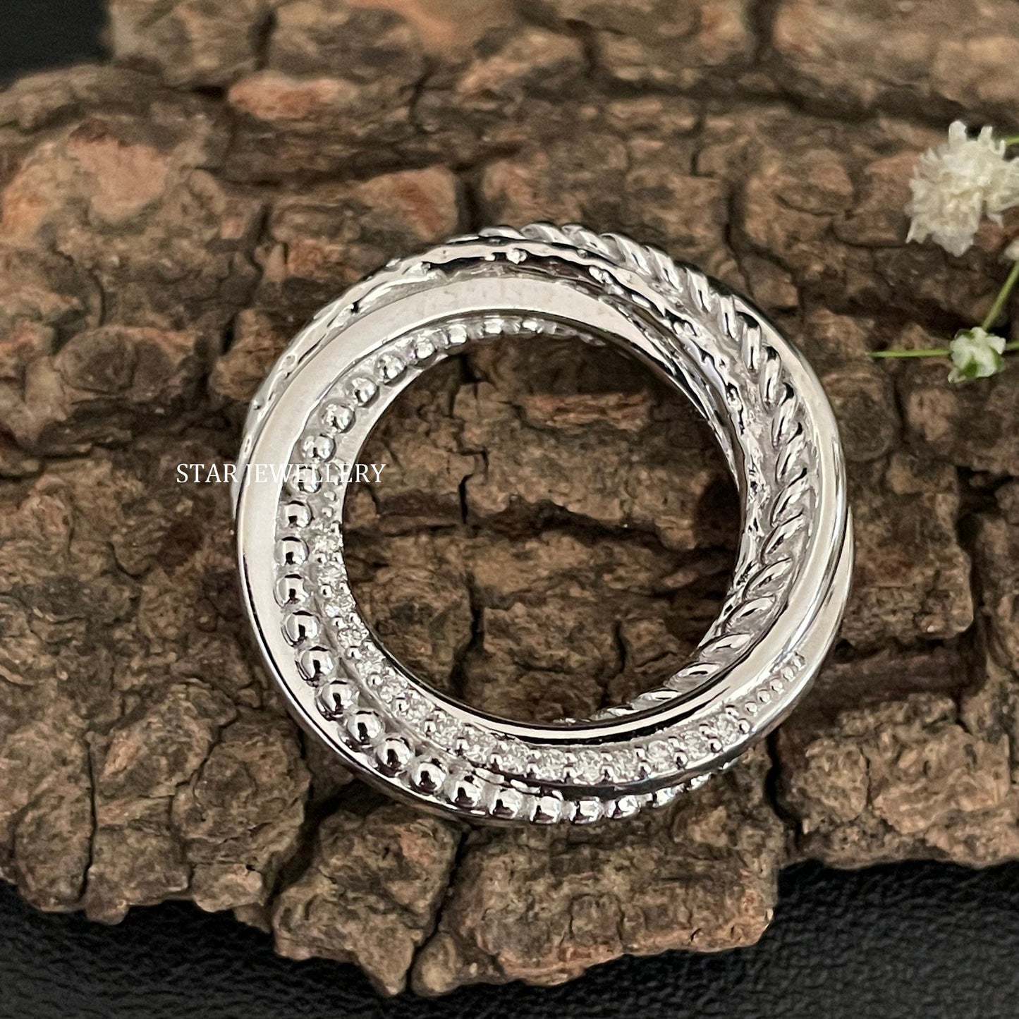 Diamond Twist Multi Circle Pendant