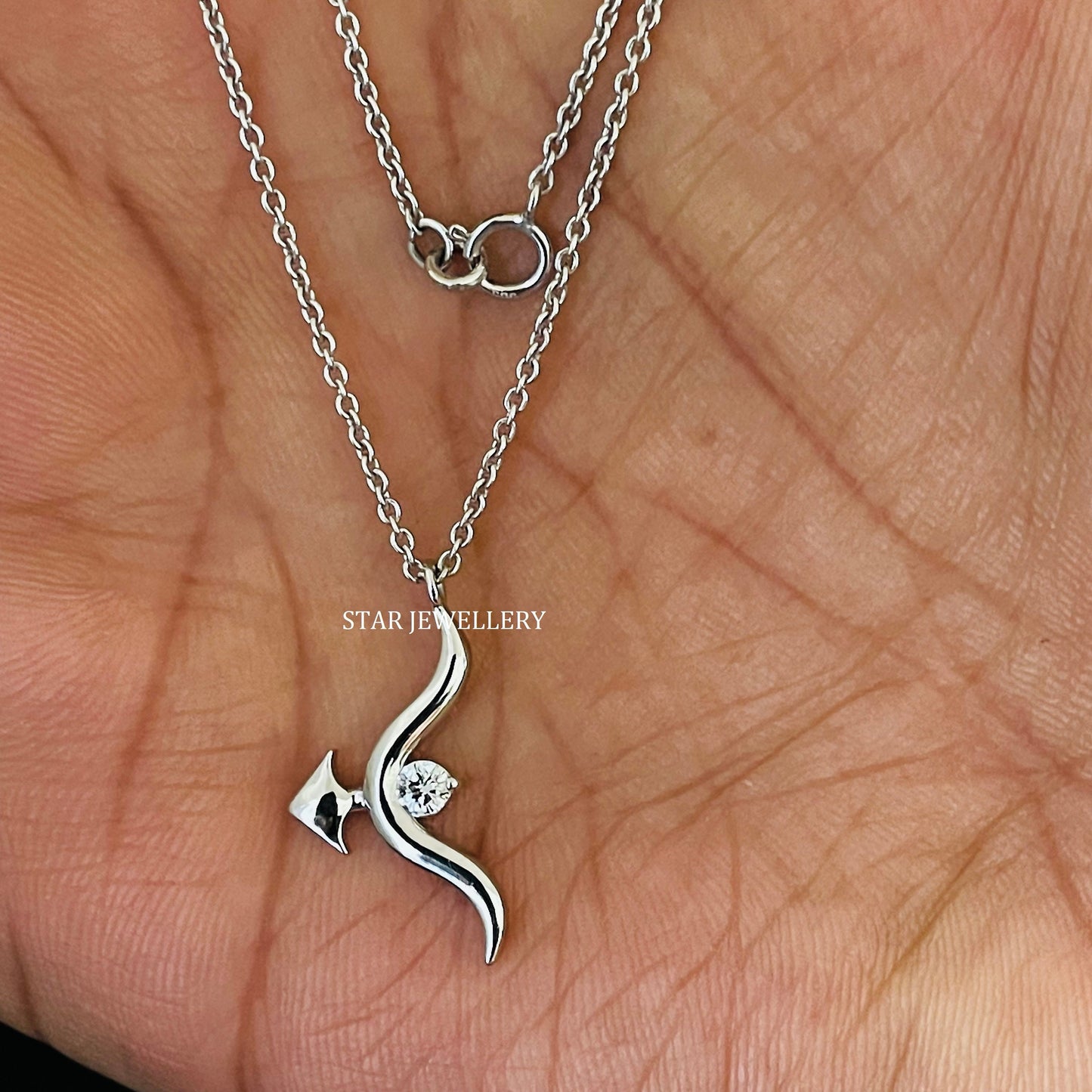 Natural Diamond Arrow Necklace