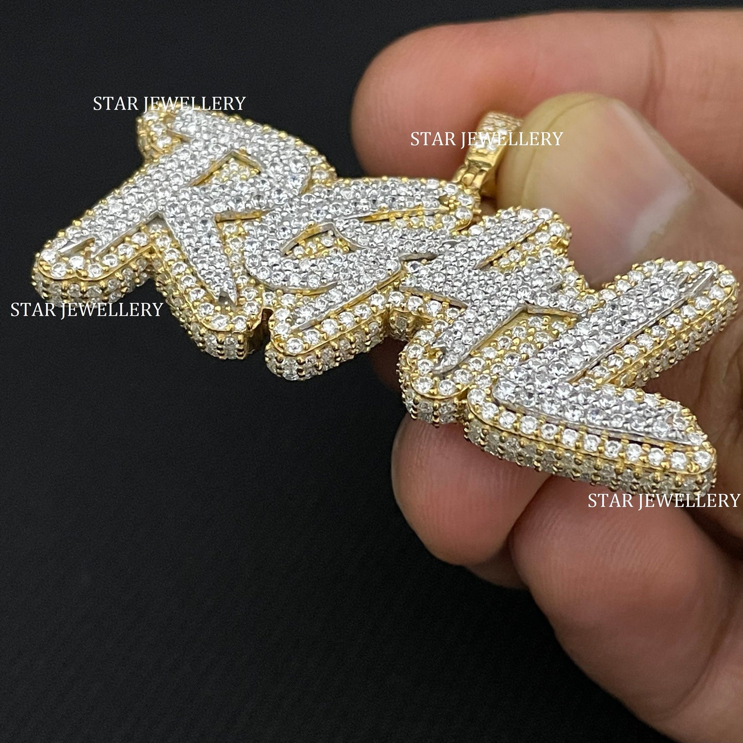 VVS Moissanite Custom Icedout Letter Pendant