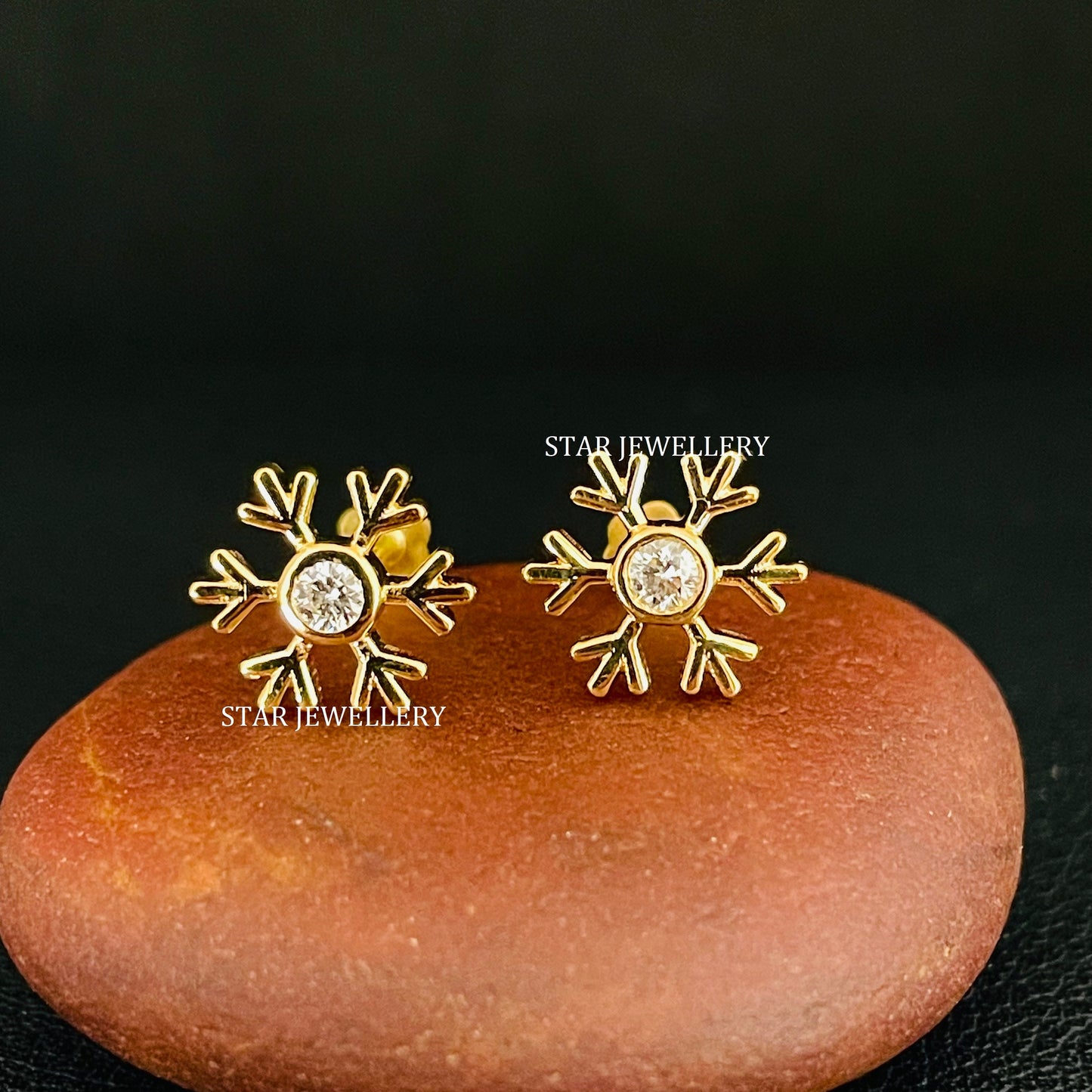 14K Solid Gold Snowflake Diamond Ear Piercing