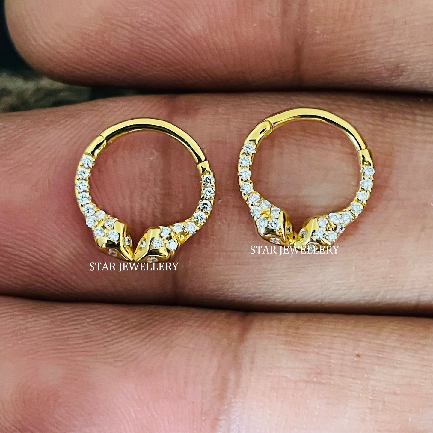 Natural Diamond Dual Snake Septum Piercing