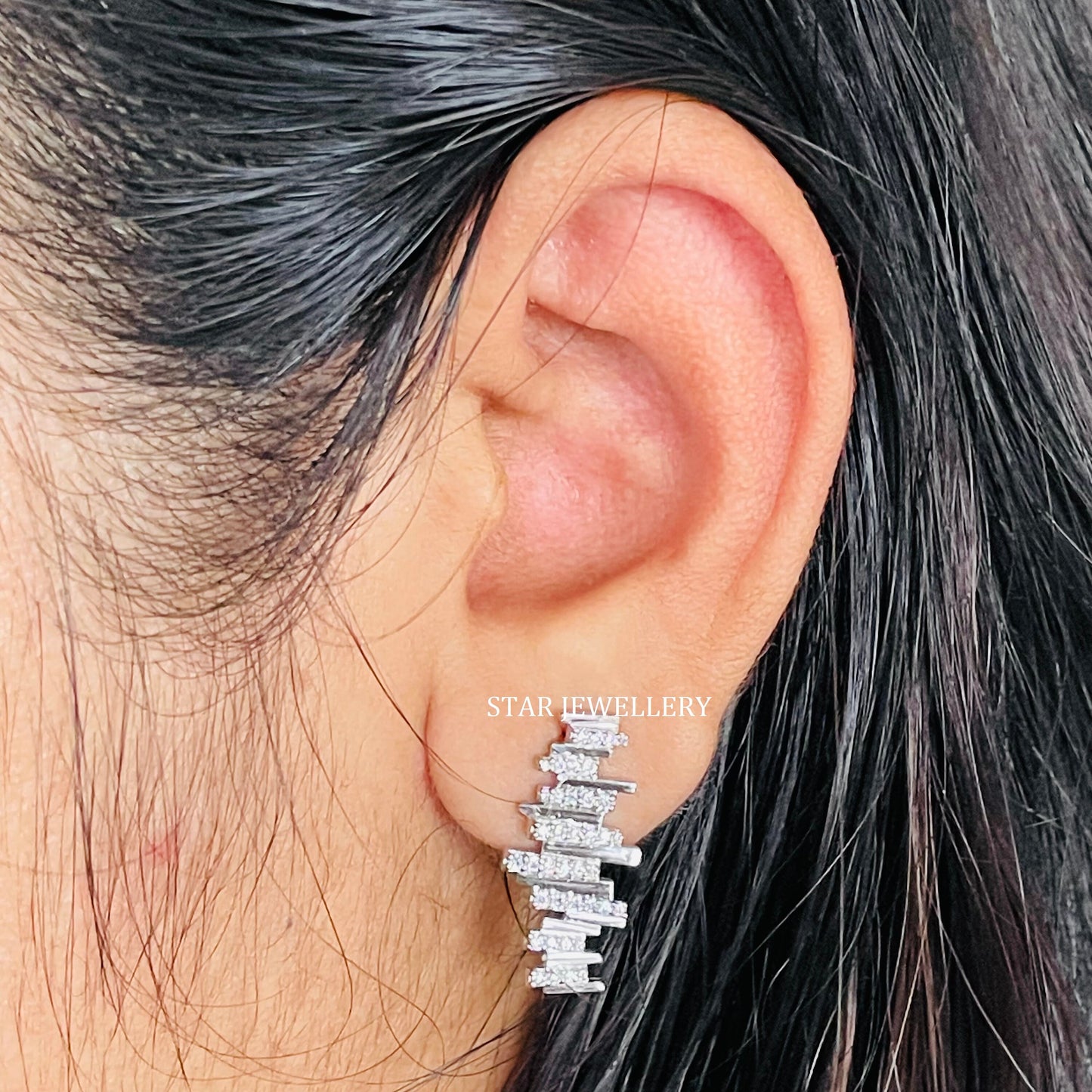 14K Solid Gold Zig Zag Natural Diamond Earring