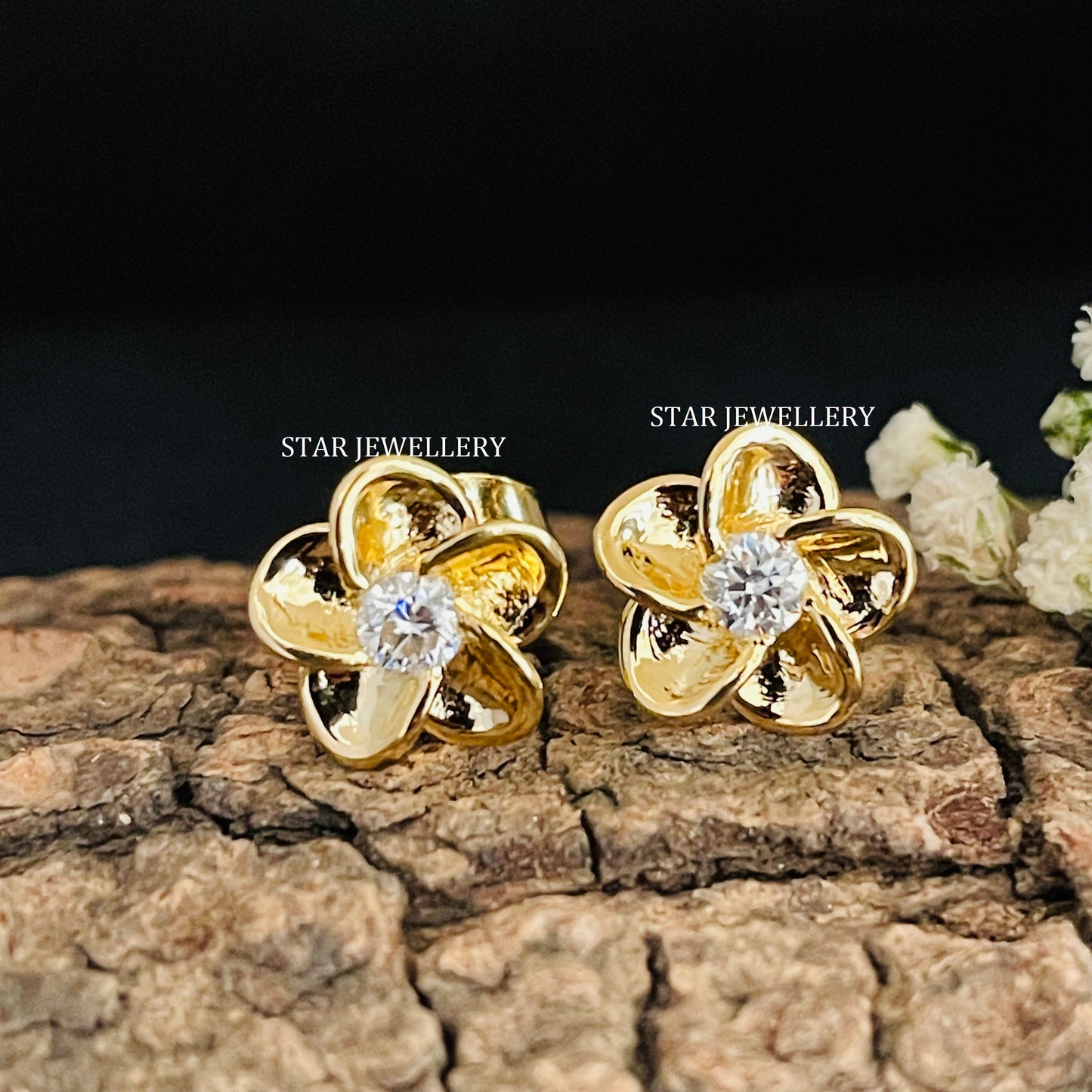 14K Solid Gold Curved Flower Piercing for Helix, High lobe, Conch, Auricle, Tragus