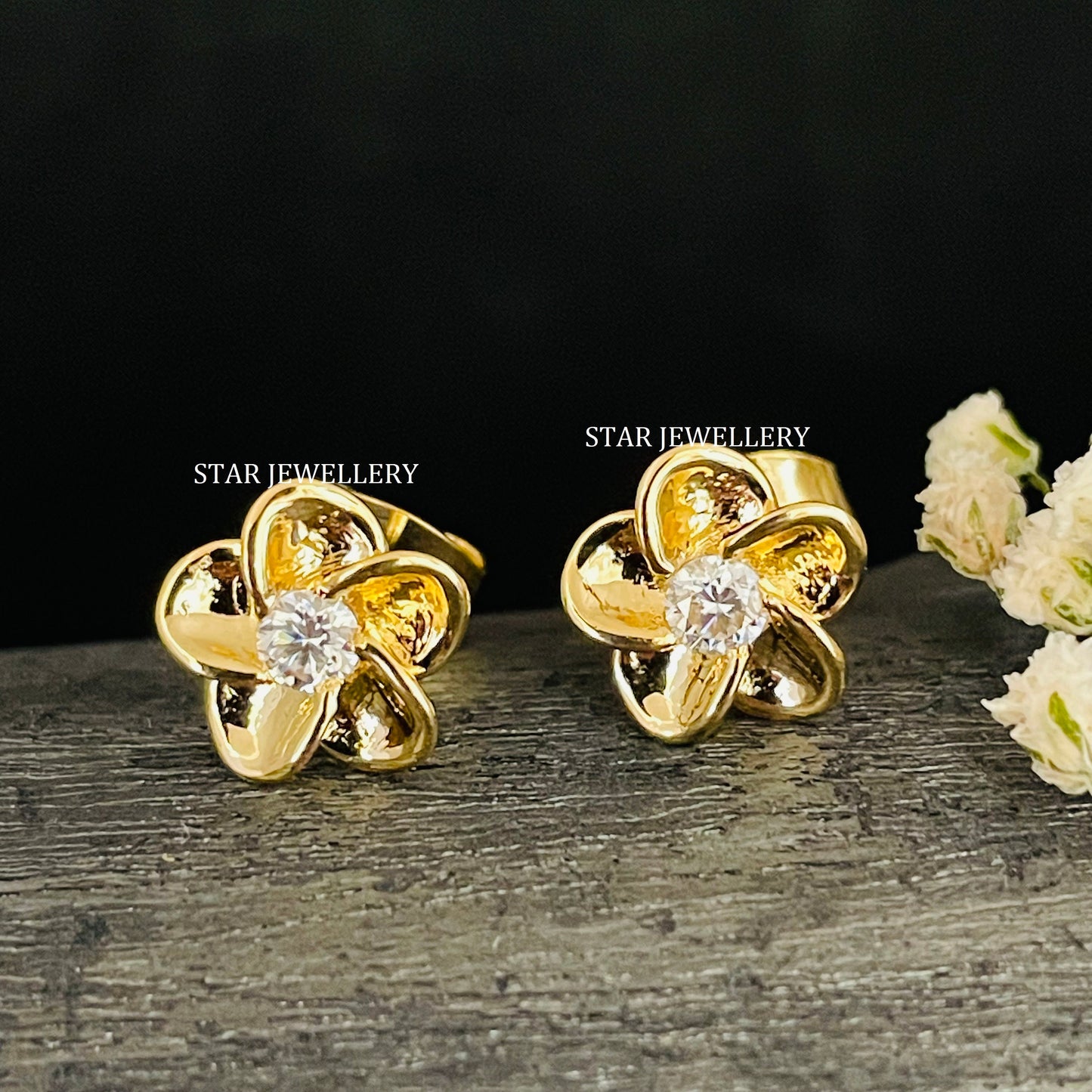 14K Solid Gold Curved Flower Piercing for Helix, High lobe, Conch, Auricle, Tragus