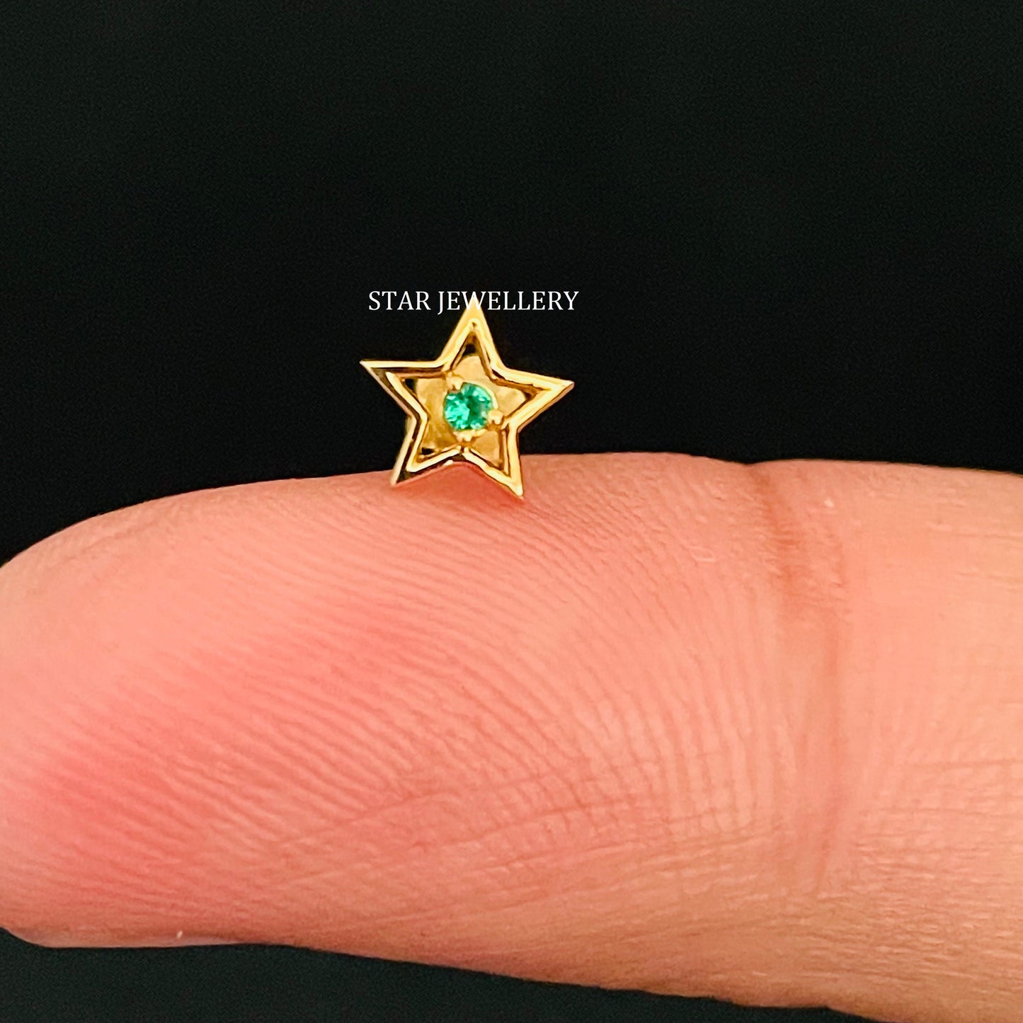 Green CZ Diamond STAR Nose Pin