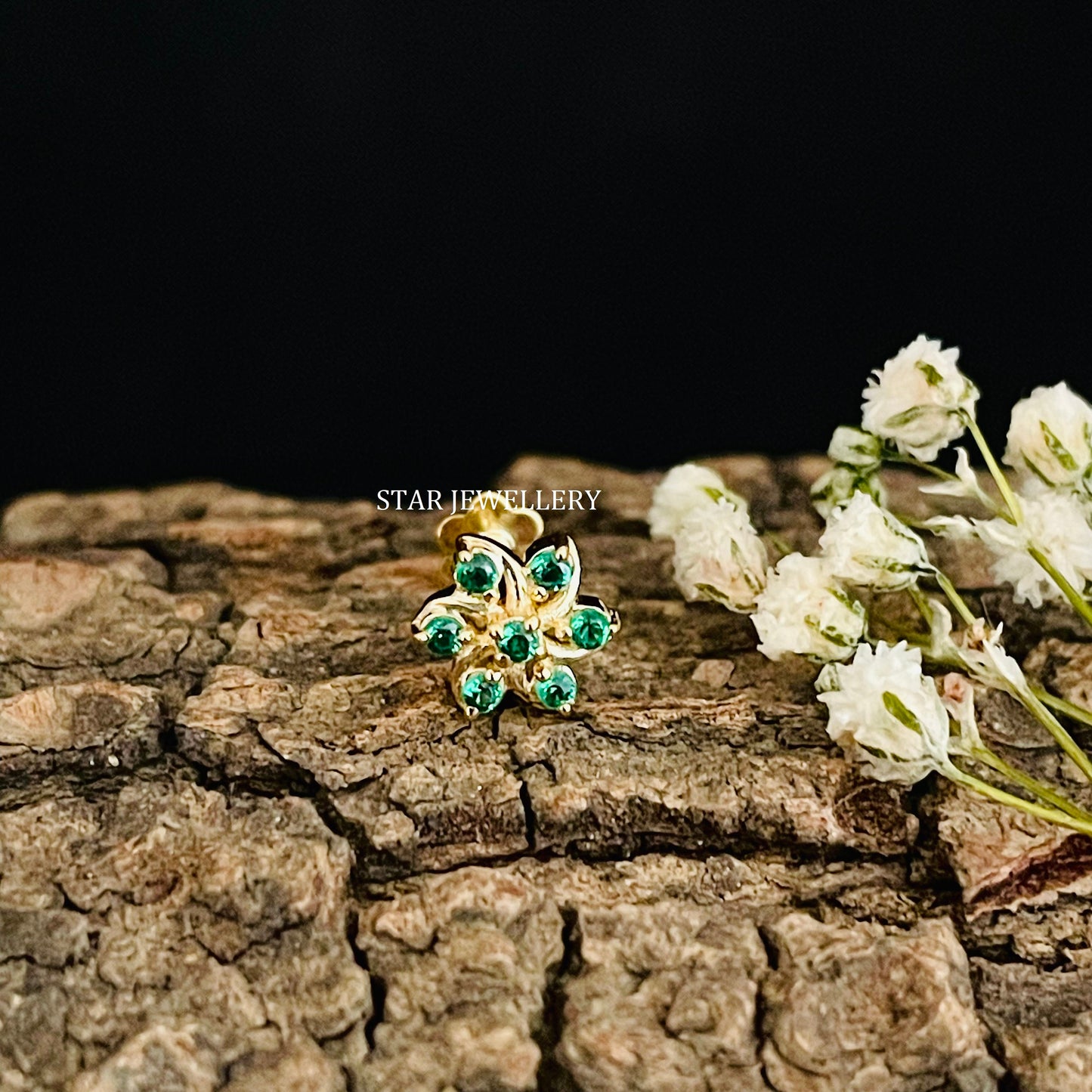 14K Gold Green Diamond Cluster Floral External Threaded Piercing