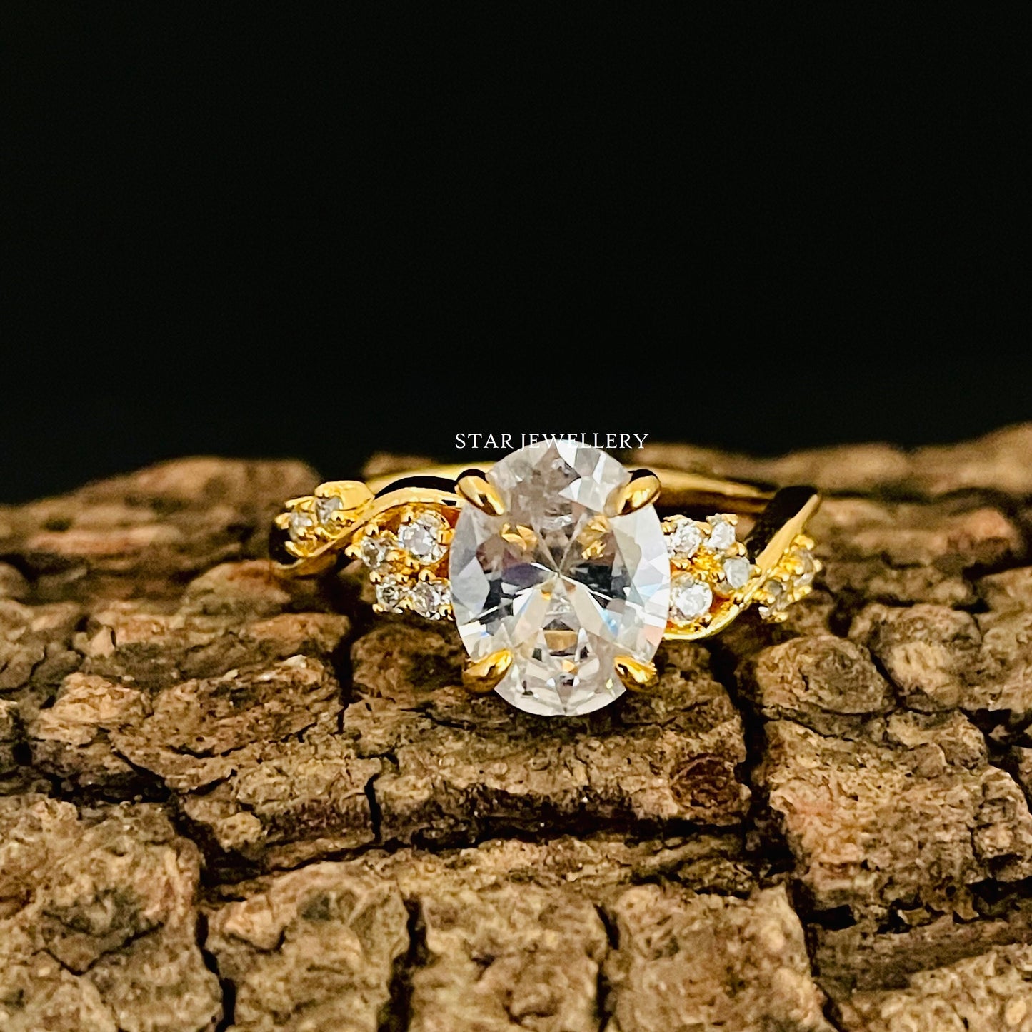 2.00 Ct Oval Cut IGI Certified Lab Grown Diamond Engagement Ring