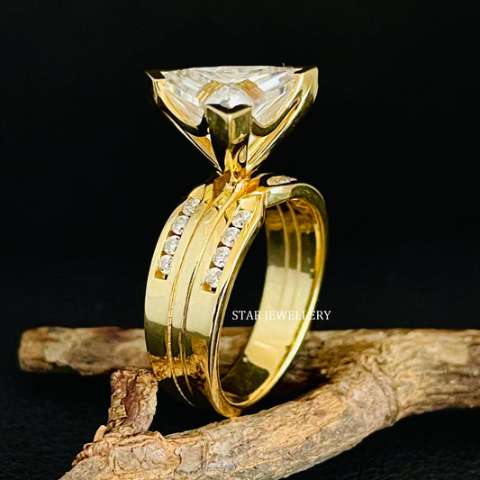 3.00 Ct Colorless Triangle Cut Moissanite Engagement Ring