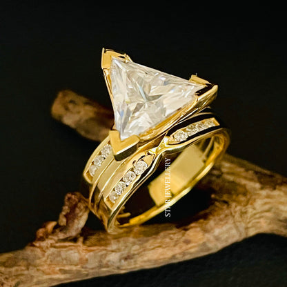 3.00 Ct Colorless Triangle Cut Moissanite Engagement Ring