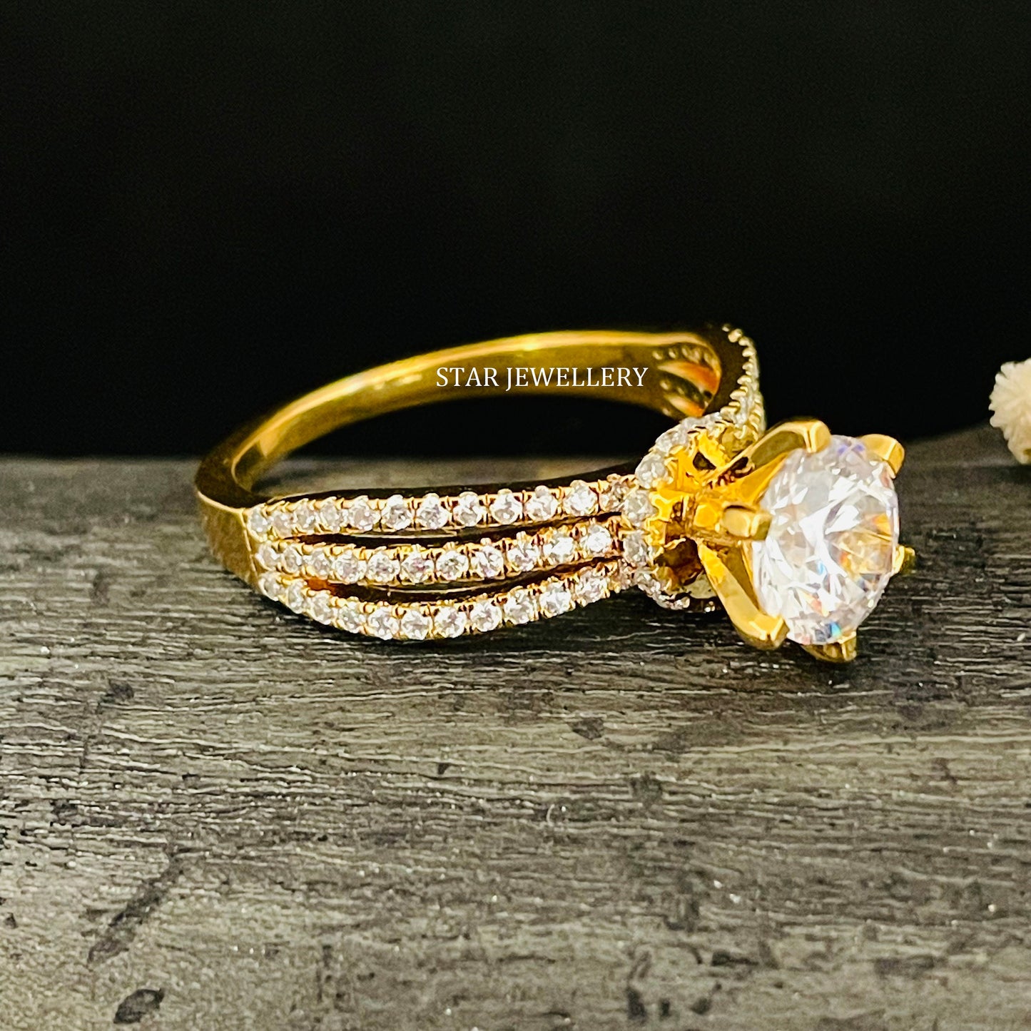 1.00 ct IGI Certified Lab Grown Solitaire Diamond Engagement Ring