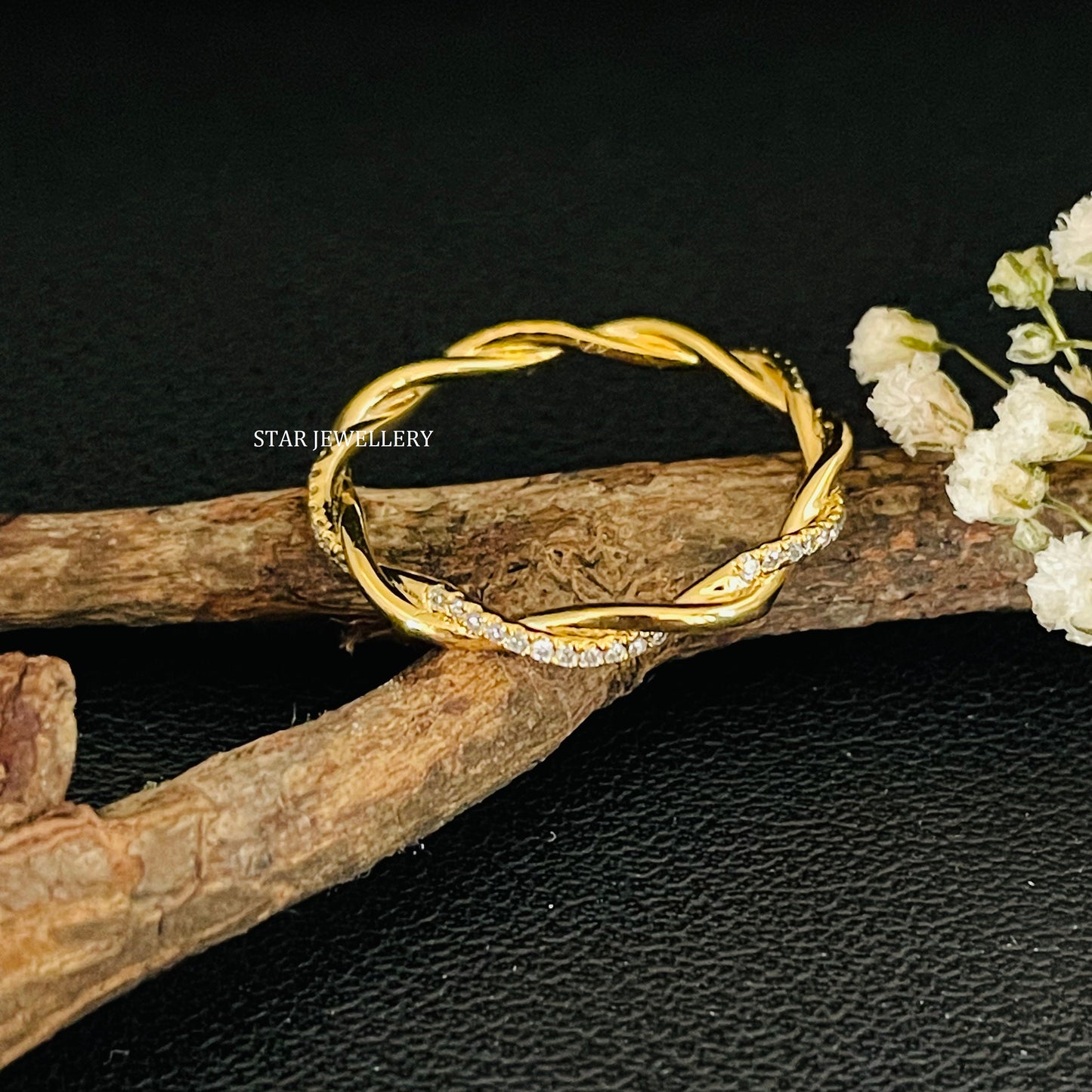 Solid Gold Dainty Twist Ring