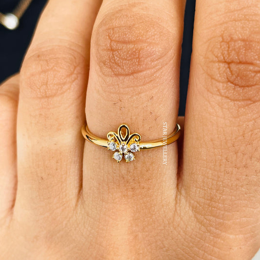 Minimalist Solid Gold Diamond Cluster Ring