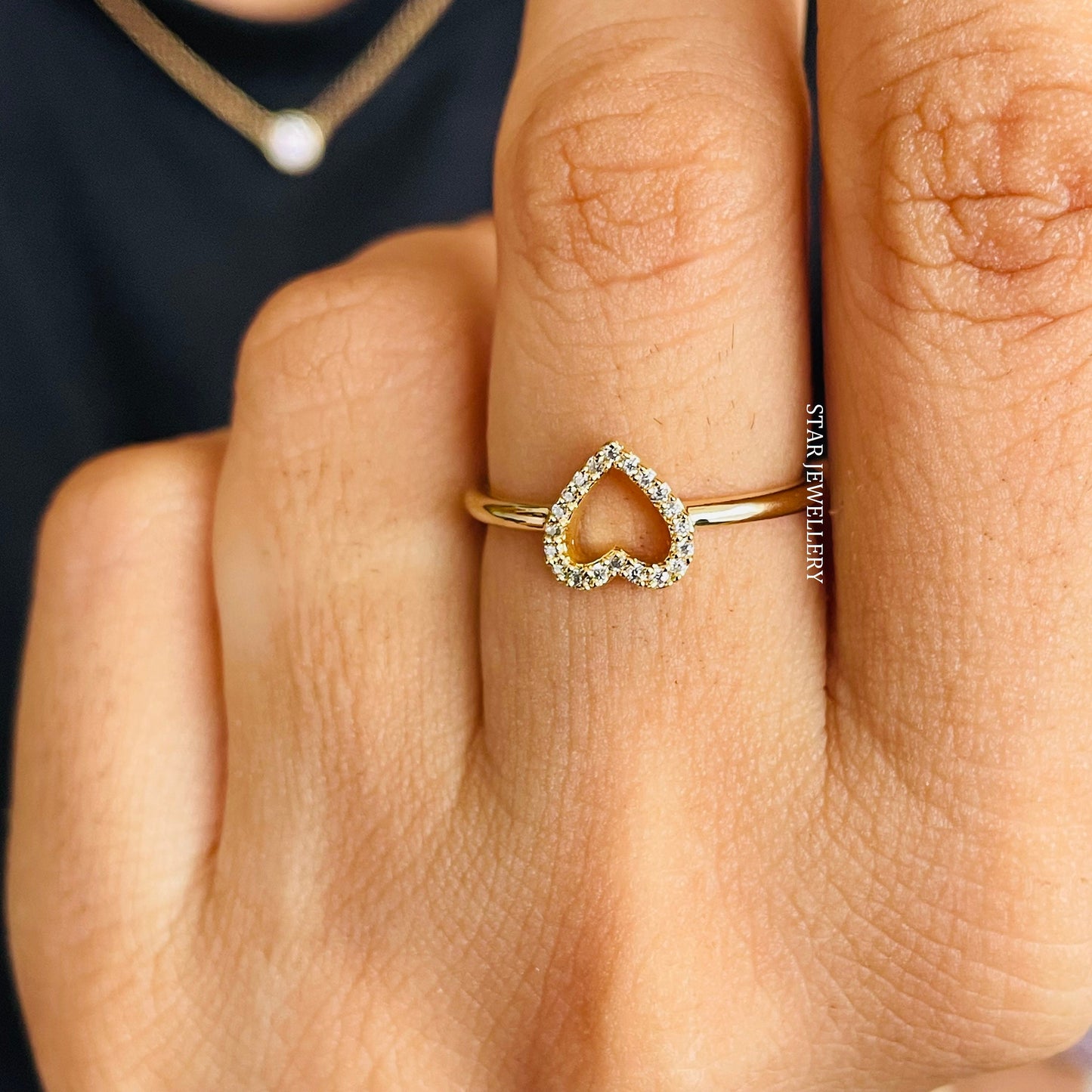 14K Gold Natural Diamond Dainty Heart Ring