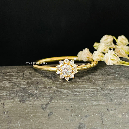 Solid Gold CVD Diamond Dainty Flower Minimalist Ring