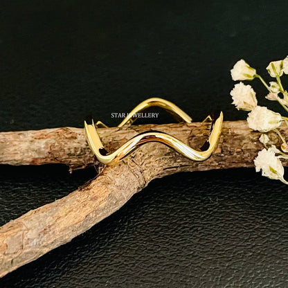 Zig Zag Wavy Solid Gold Ring