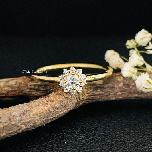 Solid Gold CVD Diamond Dainty Flower Minimalist Ring