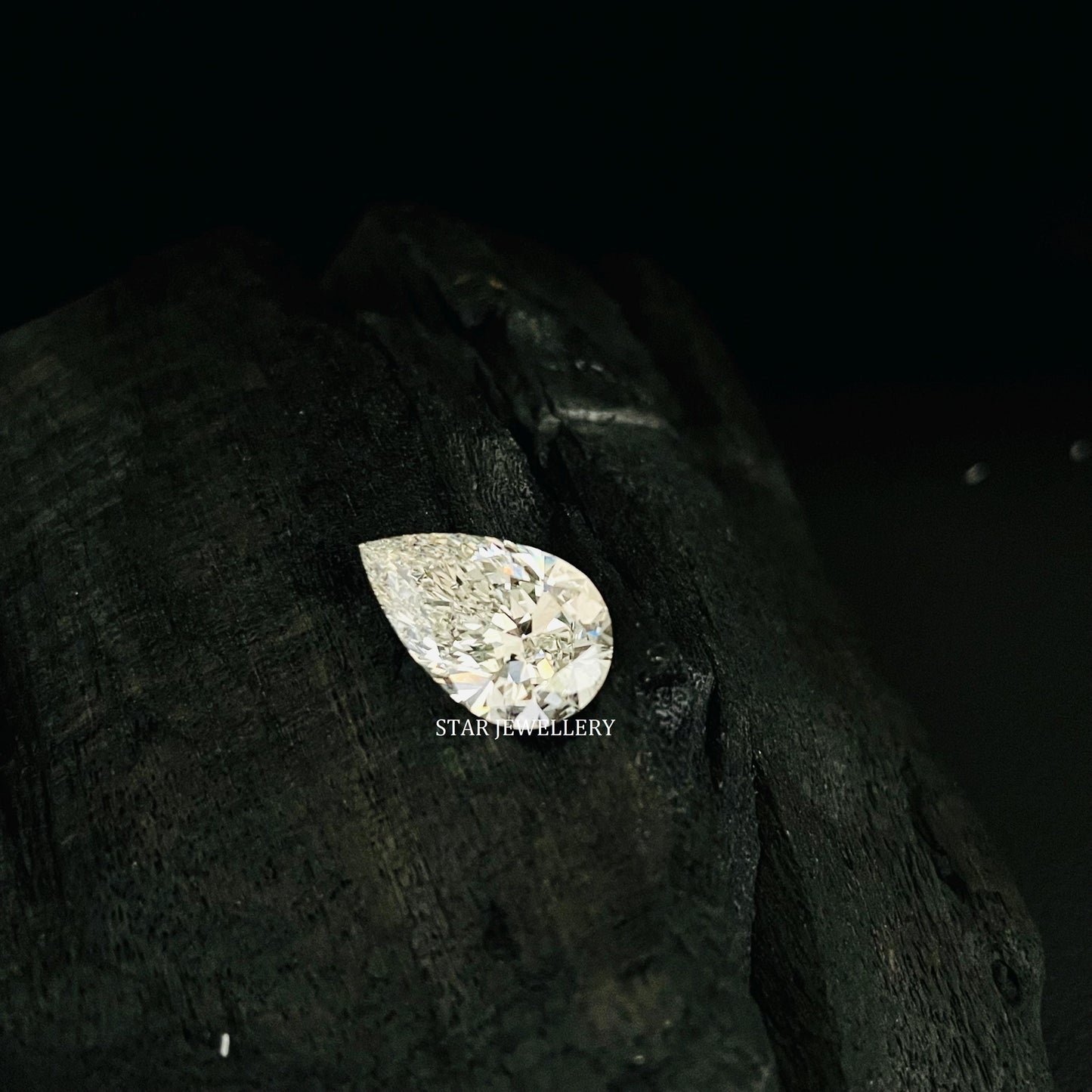 4.00 Ct Pear Cut CVD Lab Grown IGI Certified Diamond