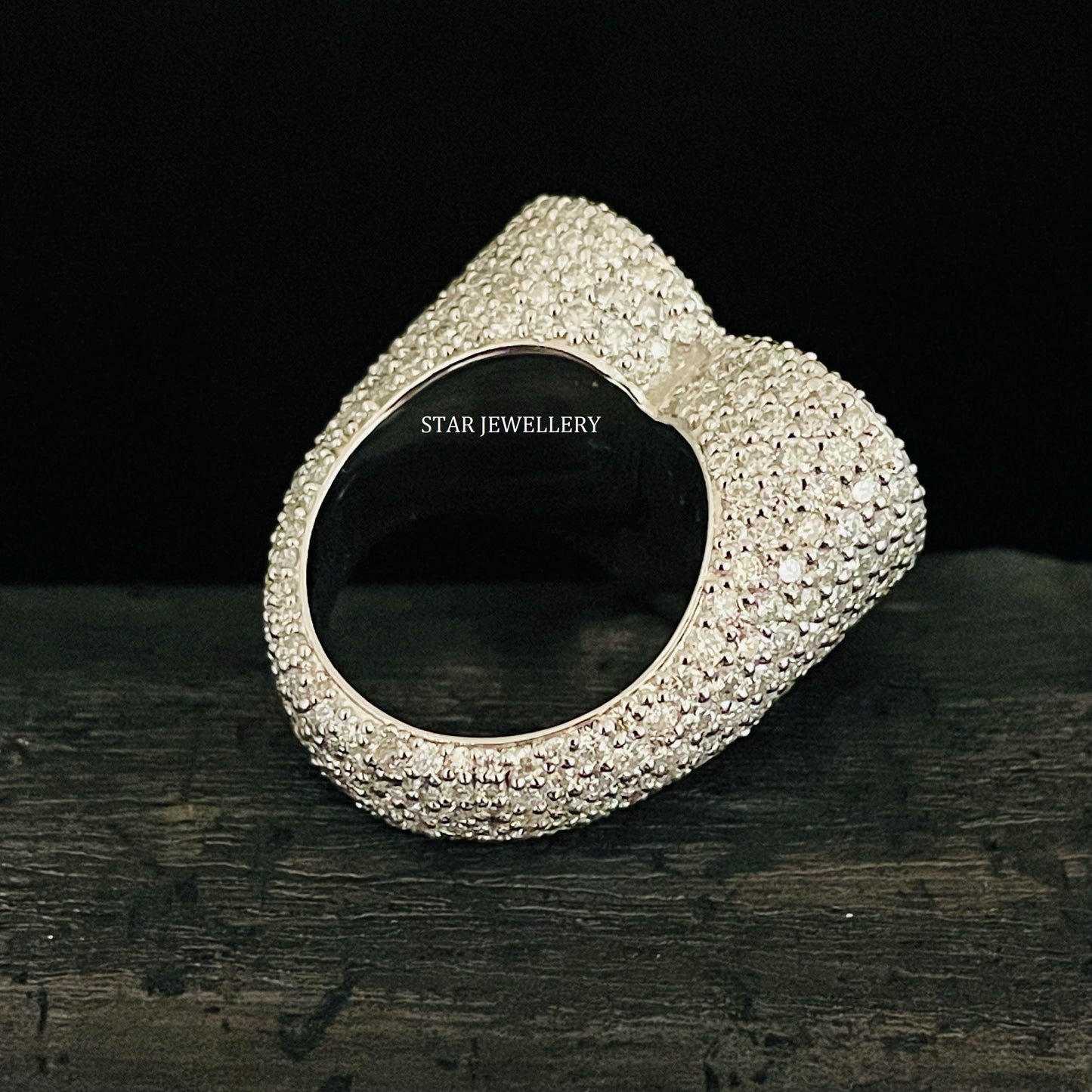 Unisex VVS Baguette Moissanite Heart Ring for her
