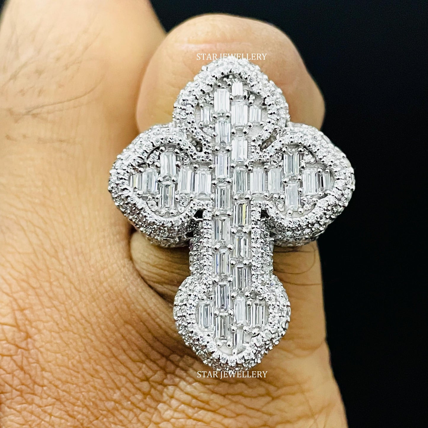 Unisex VVS Baguette Moissanite Cross Ring for her