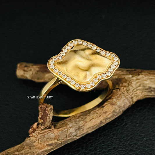 Gold Mountain Ring for Trekking Lover