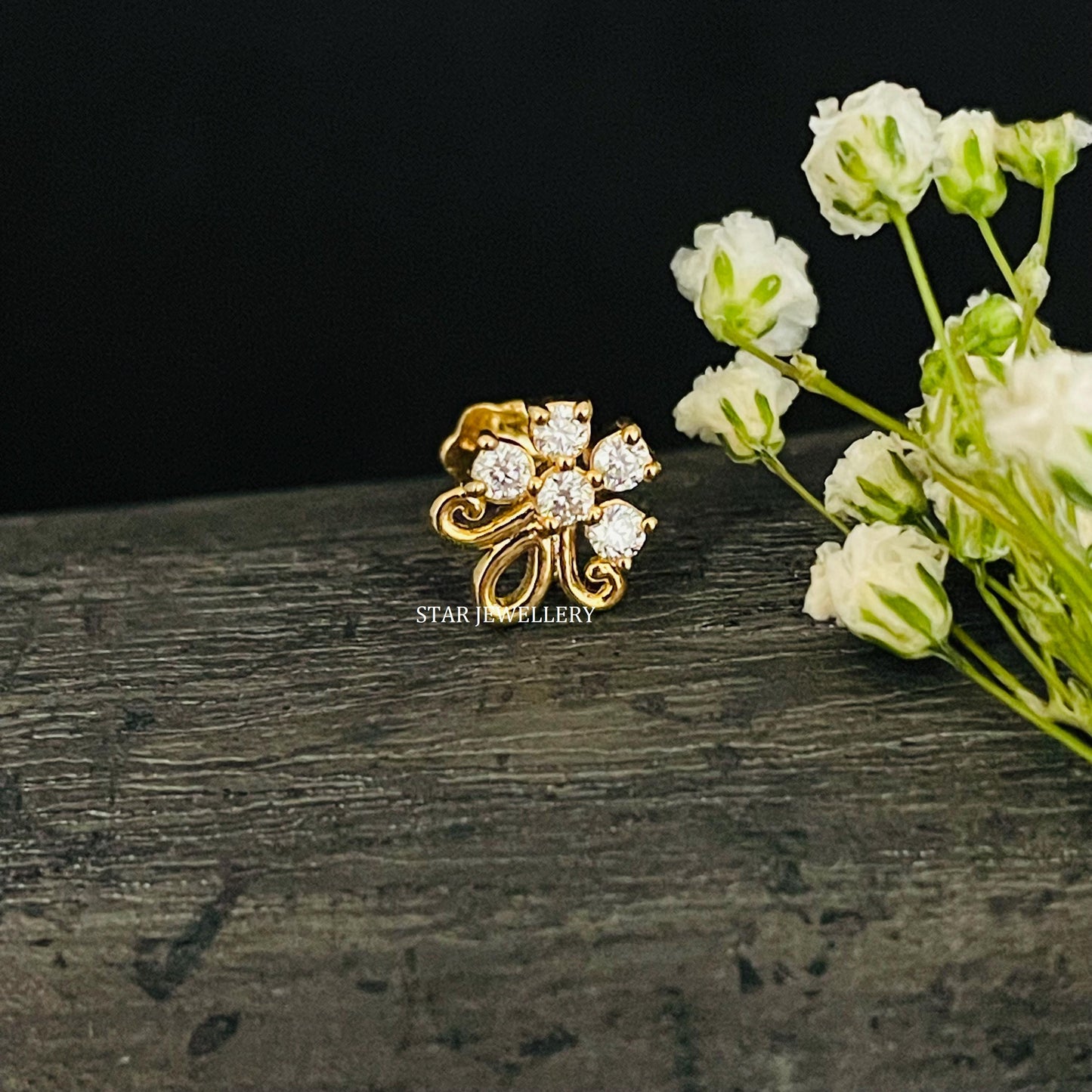 Natural Diamond Flower Stud for Nose Ear Piercing