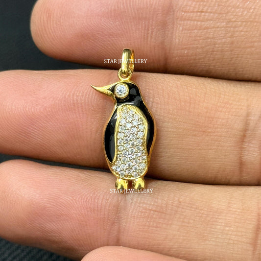 Natural Diamond Soldi Gold Penguin Pendant