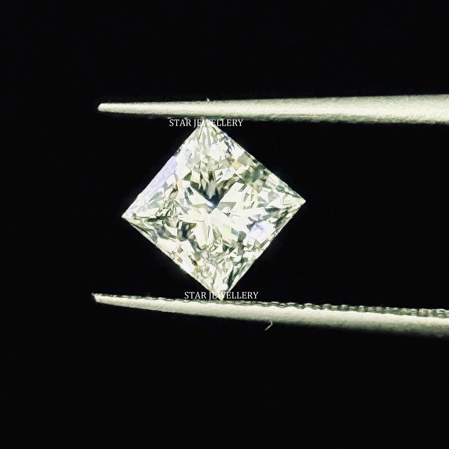 2.00 Ct Princess Cut IGI Lab Grown Diamond for Engagement Ring