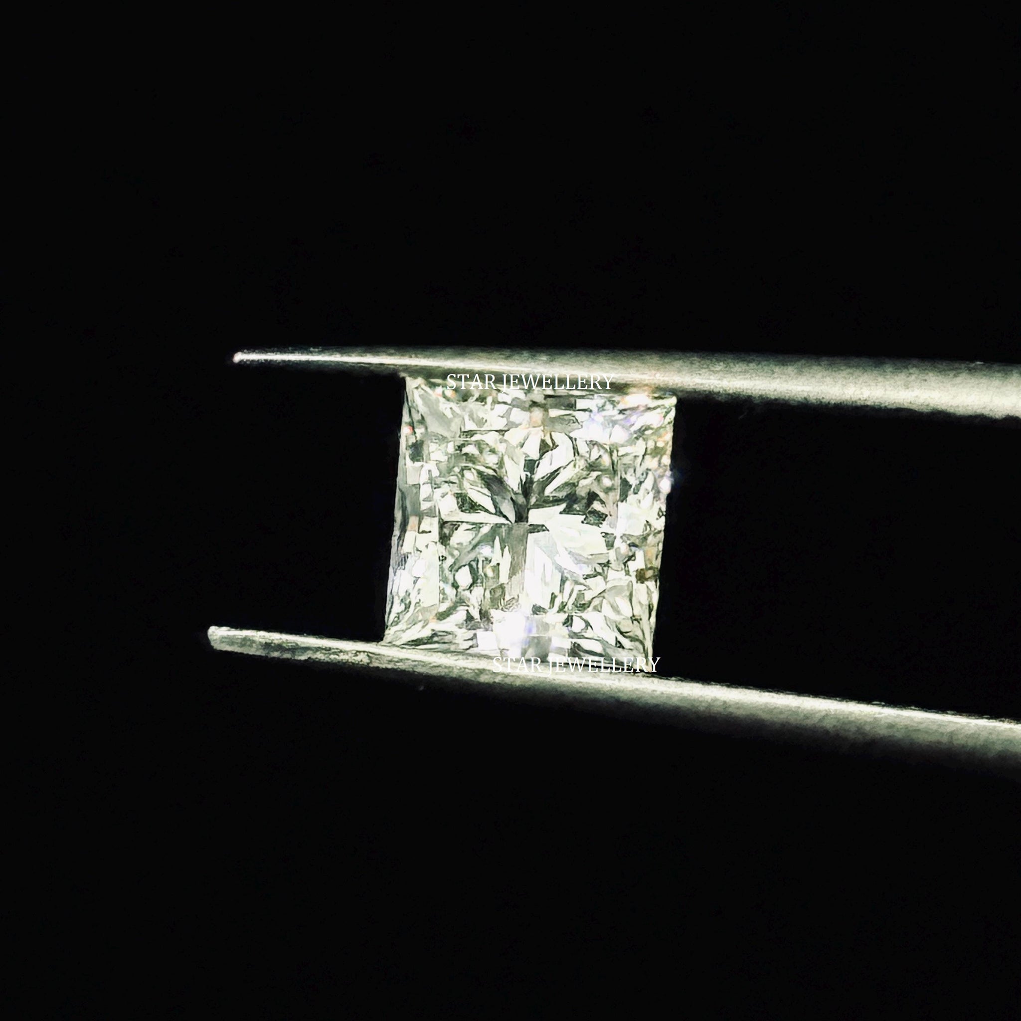 2.00 Ct Princess Cut IGI Lab Grown Diamond for Engagement Ring