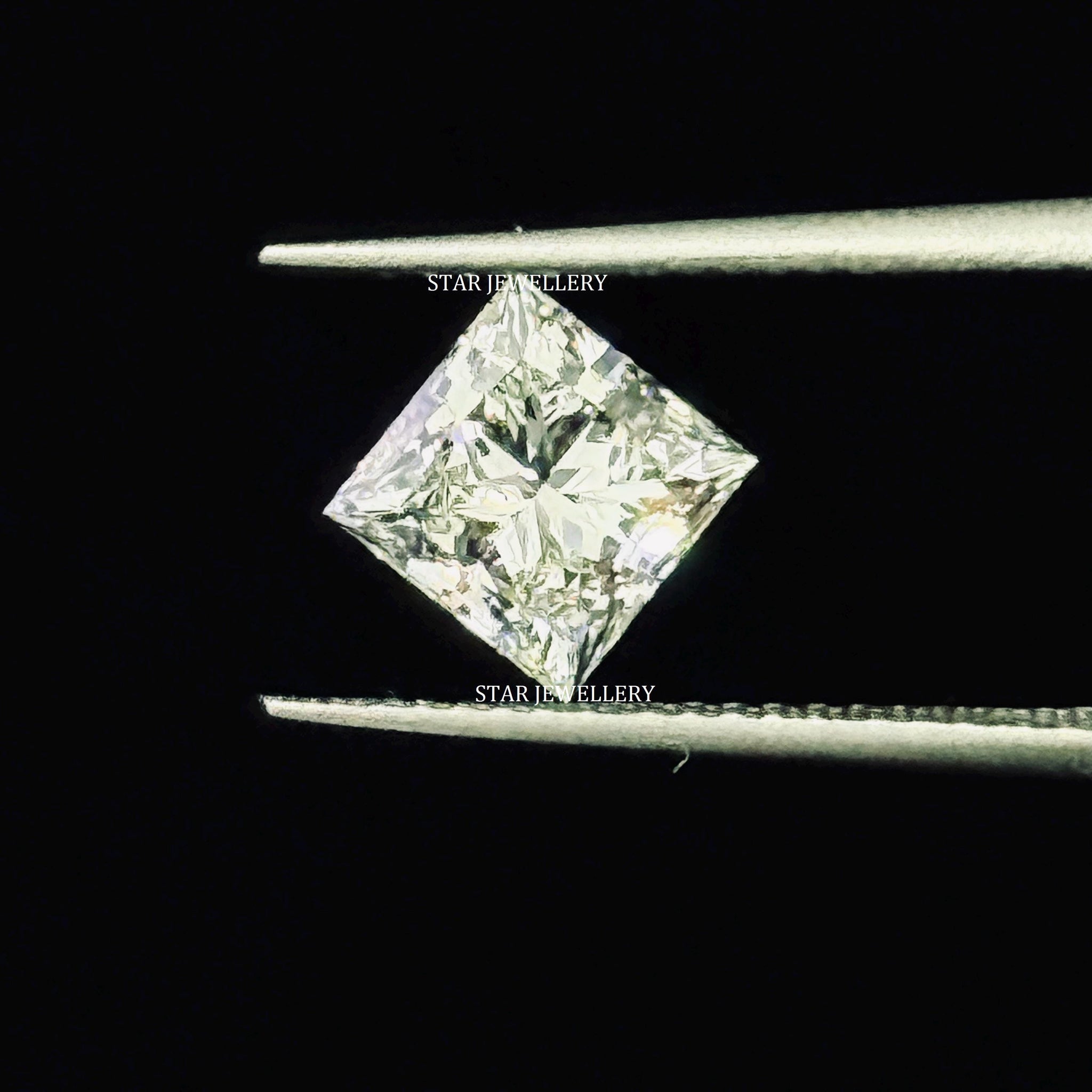 2.00 Ct Princess Cut IGI Lab Grown Diamond for Engagement Ring